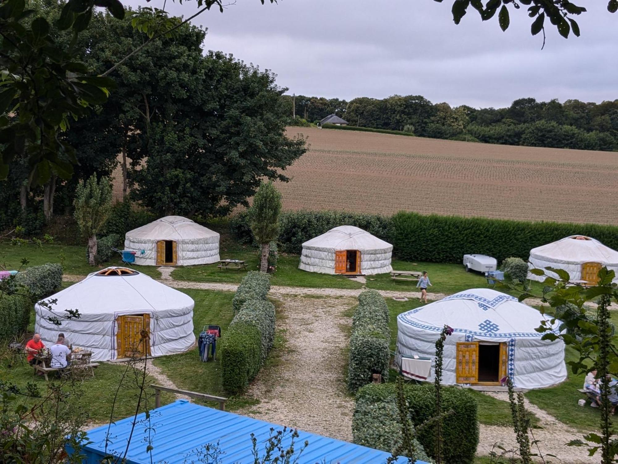 Camping Kerlaudy Mer Et Yourtes Plouenan ภายนอก รูปภาพ