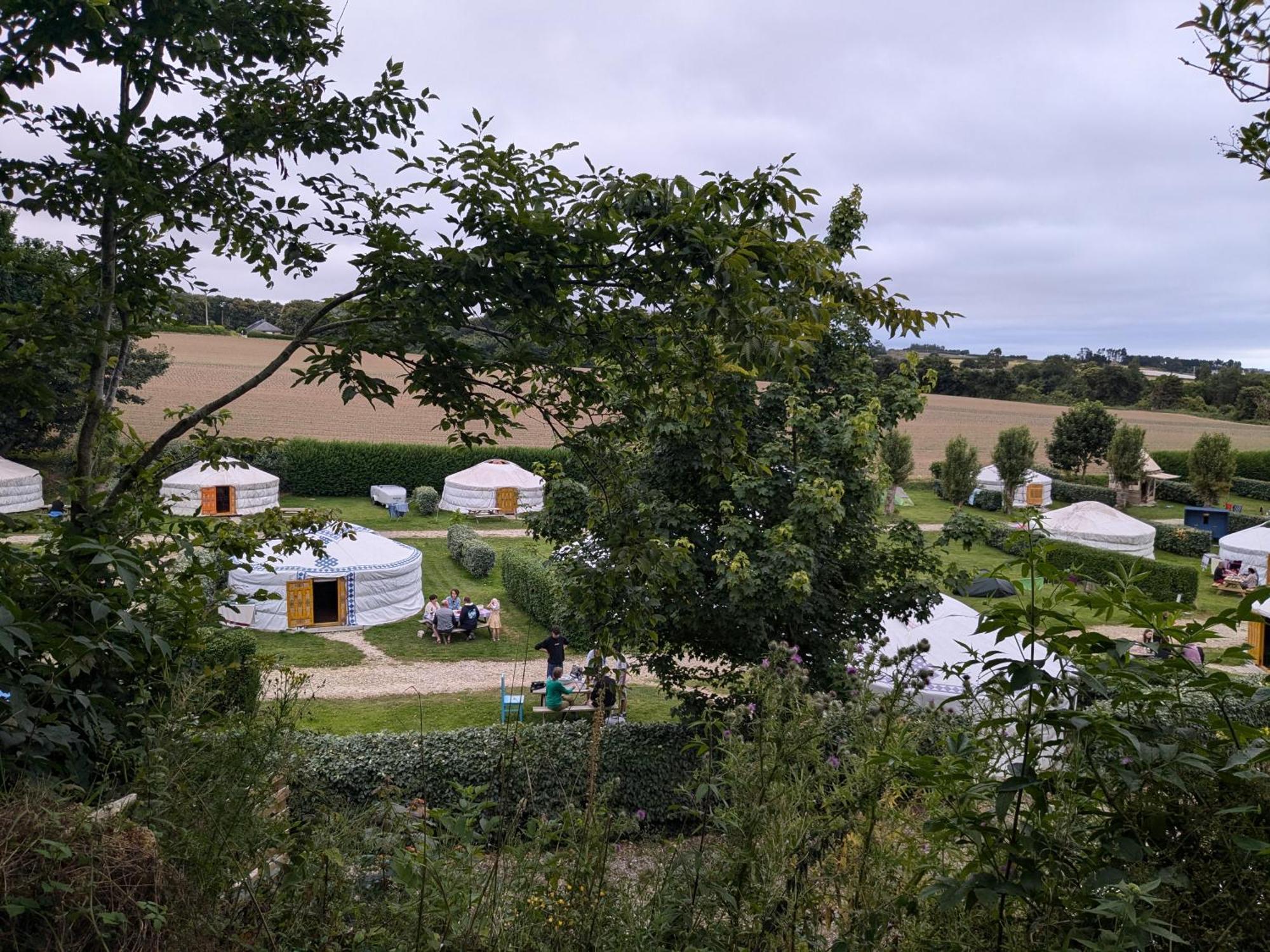 Camping Kerlaudy Mer Et Yourtes Plouenan ภายนอก รูปภาพ