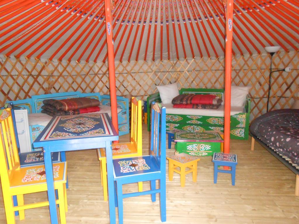 Camping Kerlaudy Mer Et Yourtes Plouenan ภายนอก รูปภาพ