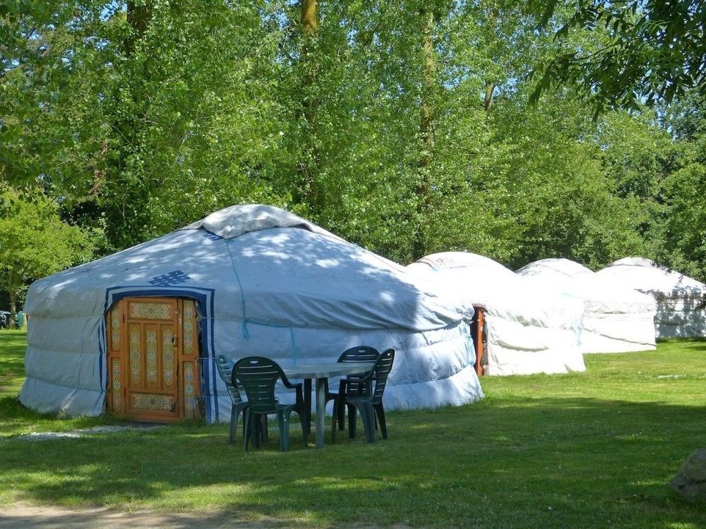 Camping Kerlaudy Mer Et Yourtes Plouenan ภายนอก รูปภาพ